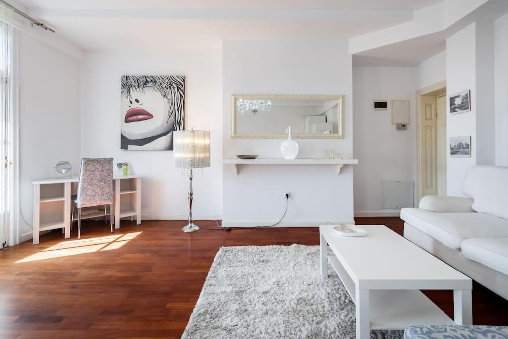 Mozzafiato By The River Studio Bucharest Luaran gambar